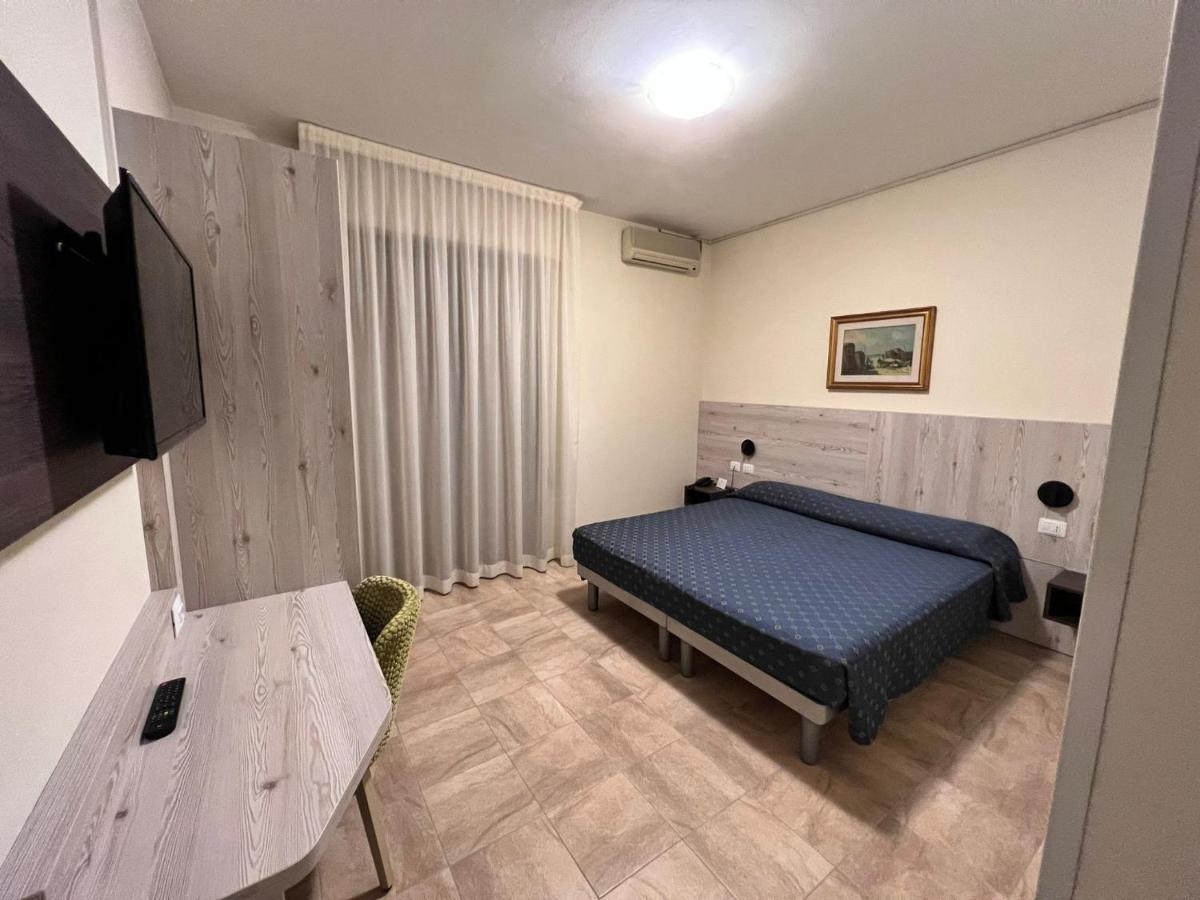 Hotel Colonna البينيازيغو المظهر الخارجي الصورة