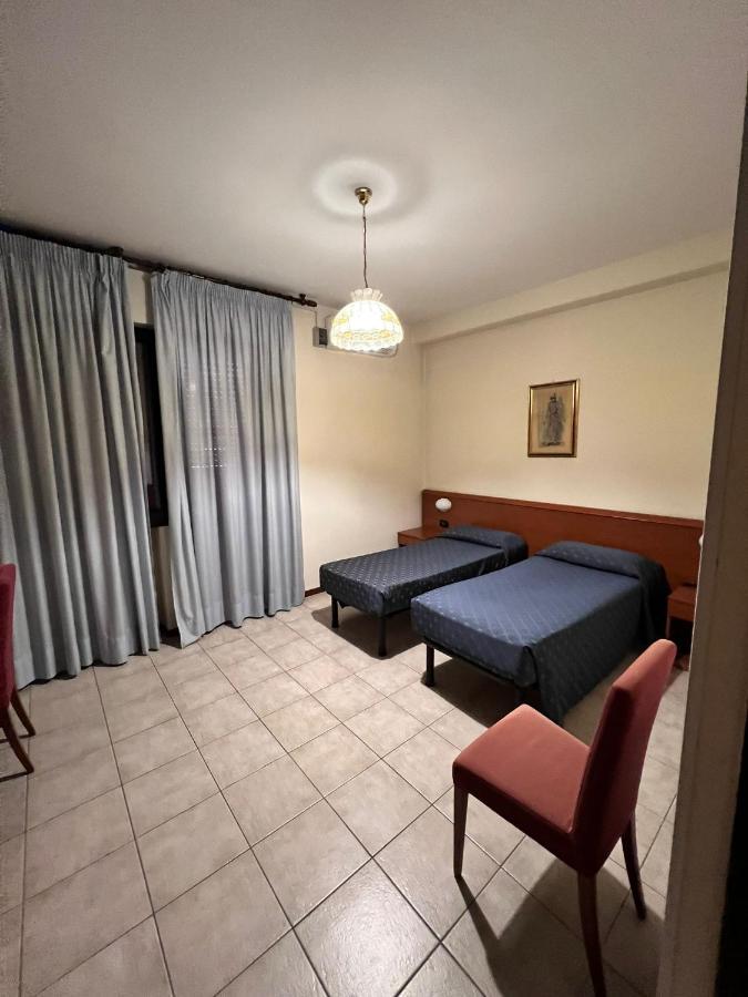 Hotel Colonna البينيازيغو المظهر الخارجي الصورة